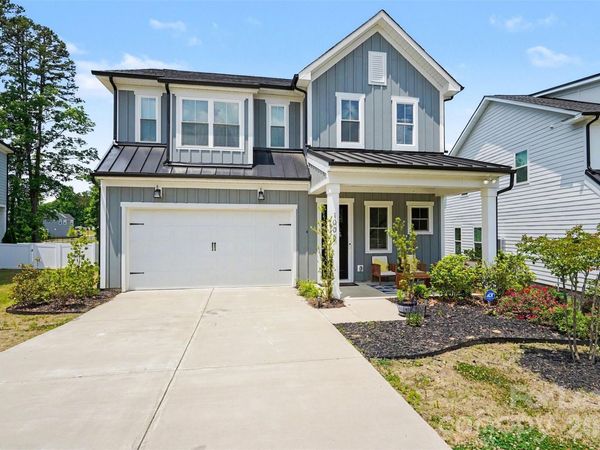 1006 Parkes Street , Matthews, NC 28105