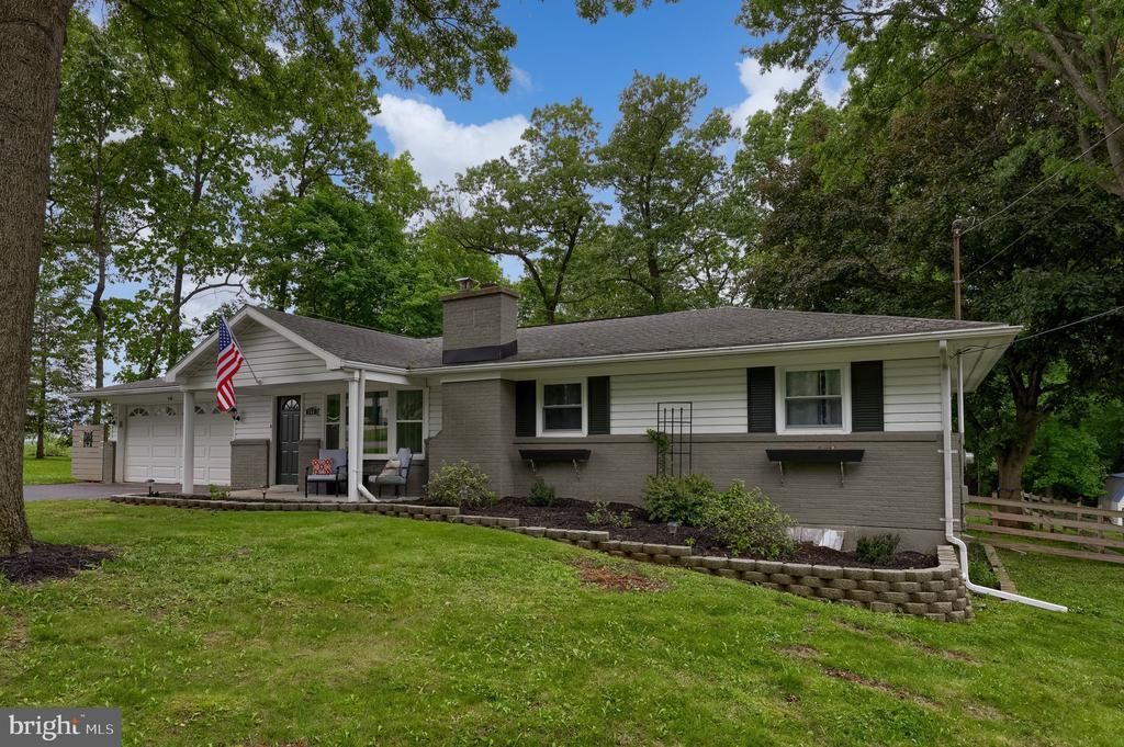 786 SUMMIT DRIVE, DALLASTOWN, PA 17313