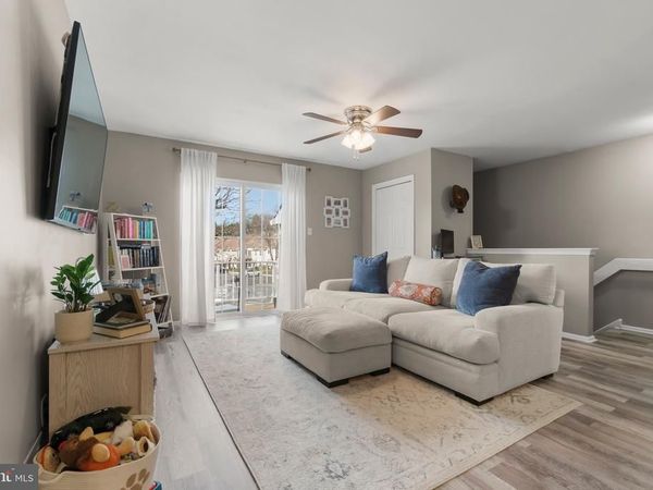 1302 B SEDGEFIELD DRIVE, MOUNT LAUREL, NJ 08054