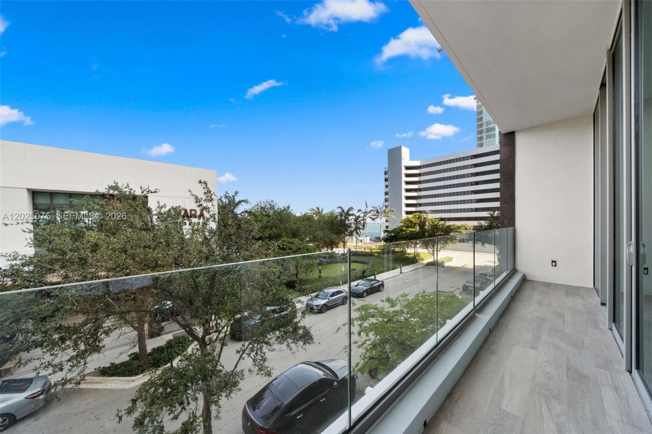 650 NE 32nd St , Unit BH4, Miami, FL 33137 Photo