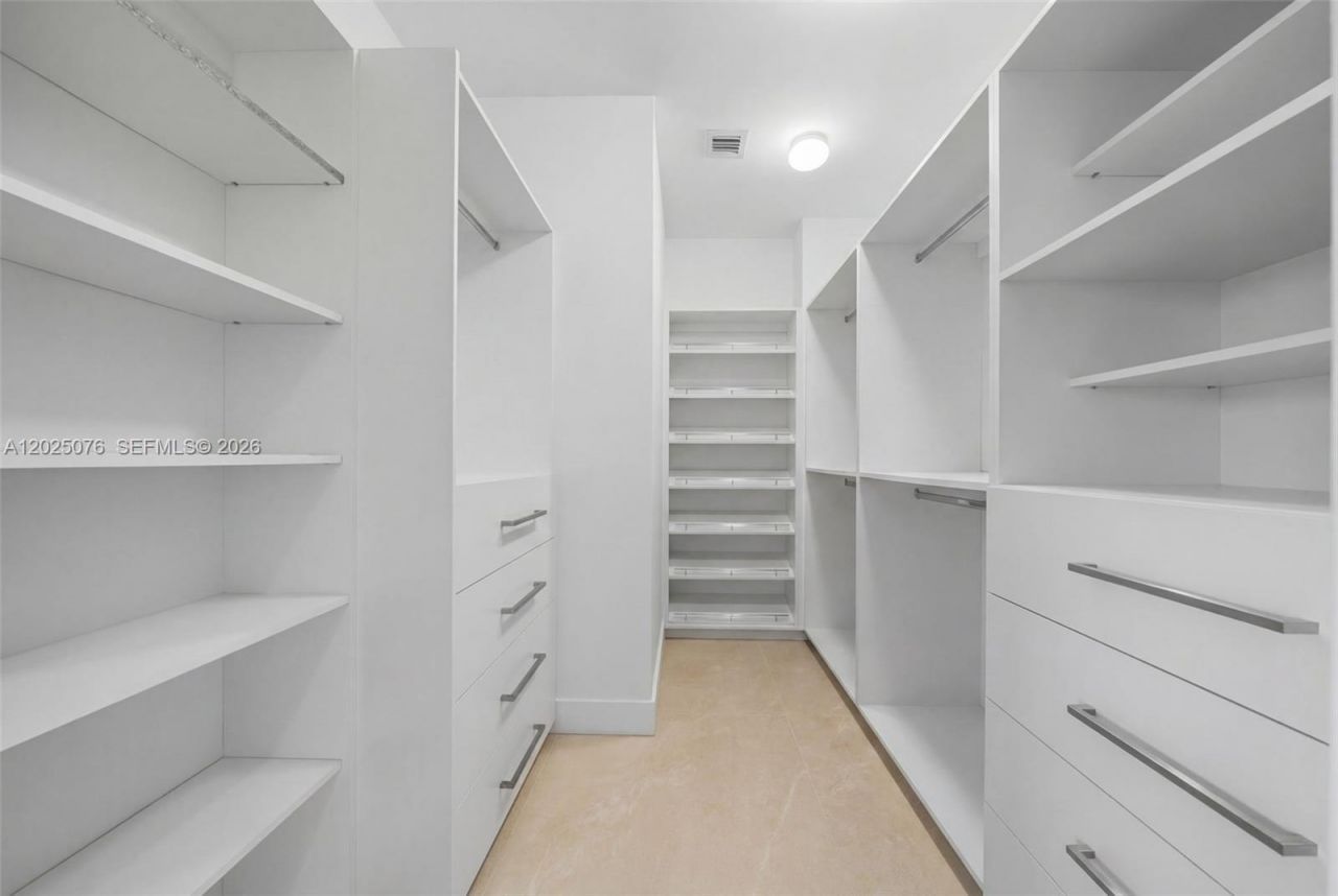 650 NE 32nd St , Unit BH4, Miami, FL 33137 Photo