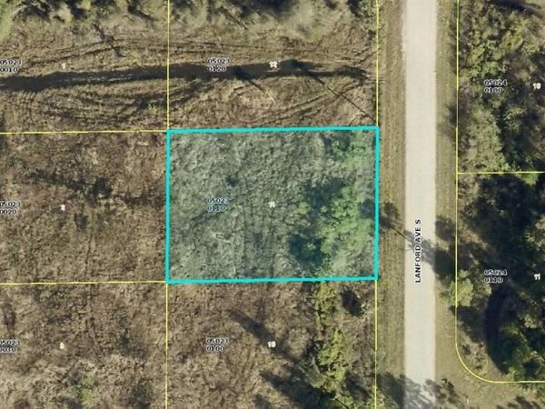 328 Lanford Ave. , Lehigh Acres, FL 33974
