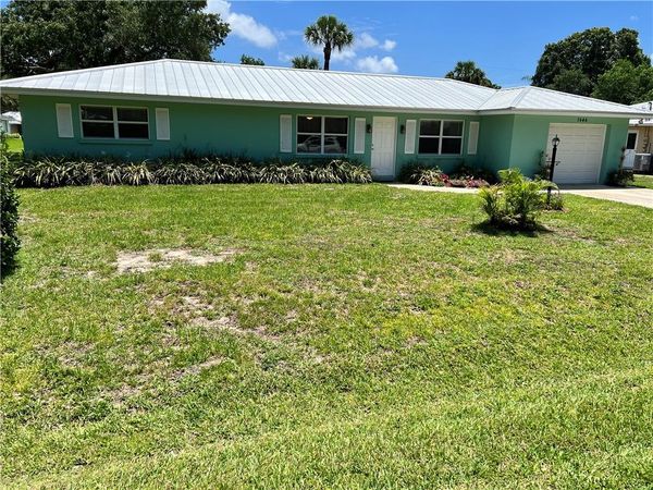 1646 71st Court, Vero Beach, FL 32966