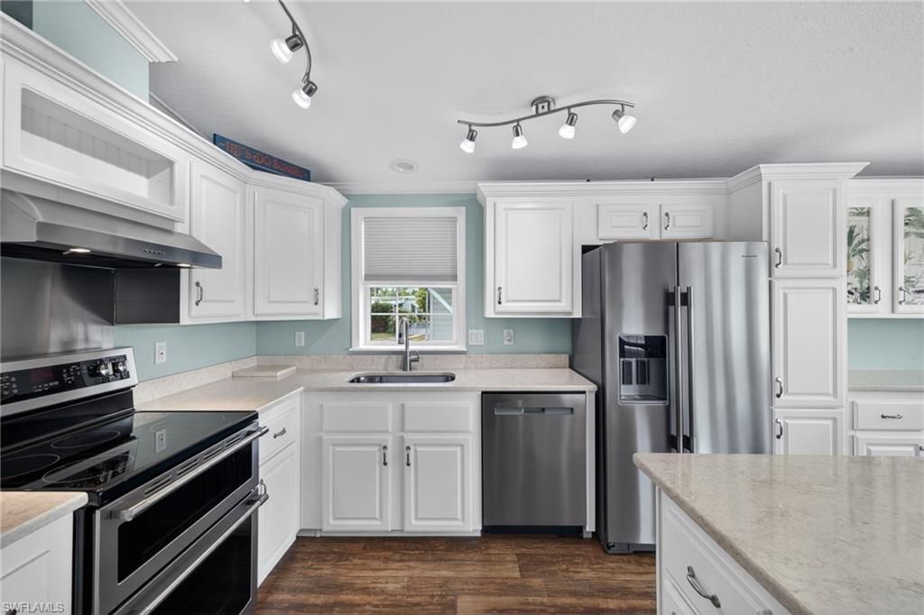 39 Channel Ln, Fort Myers, FL 33905 Photo