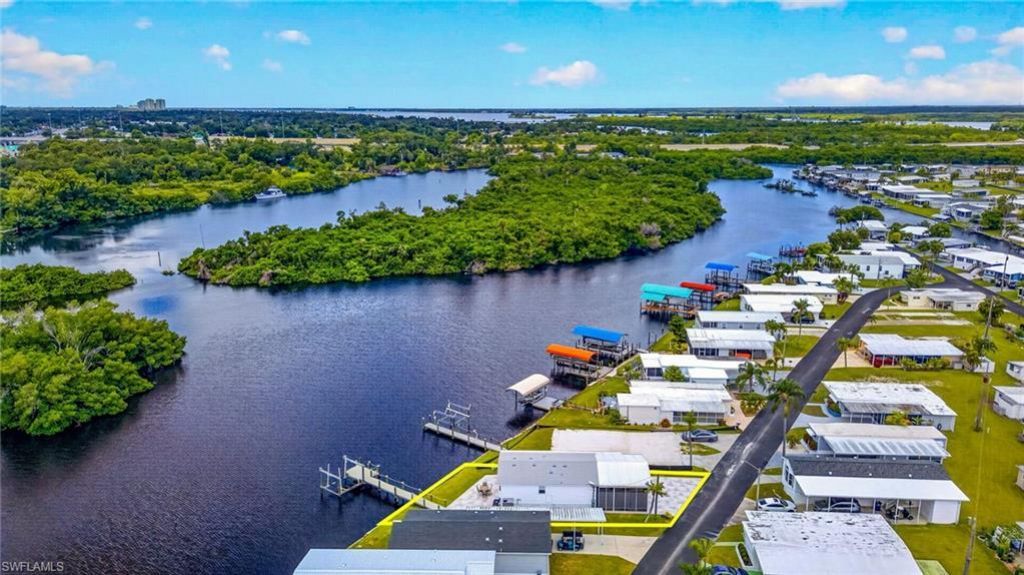 39 Channel Ln, Fort Myers, FL 33905 Photo