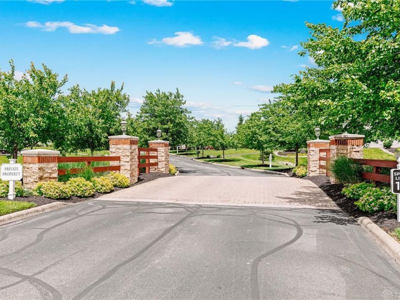 7151 Liberty Grand Drive, Liberty Township, OH 45069 Photo 2