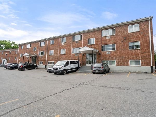 135 Winthrop St, Unit 4A, Framingham, MA 01702