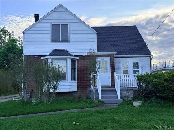 2410 Harlem Road , Buffalo, NY 14225
