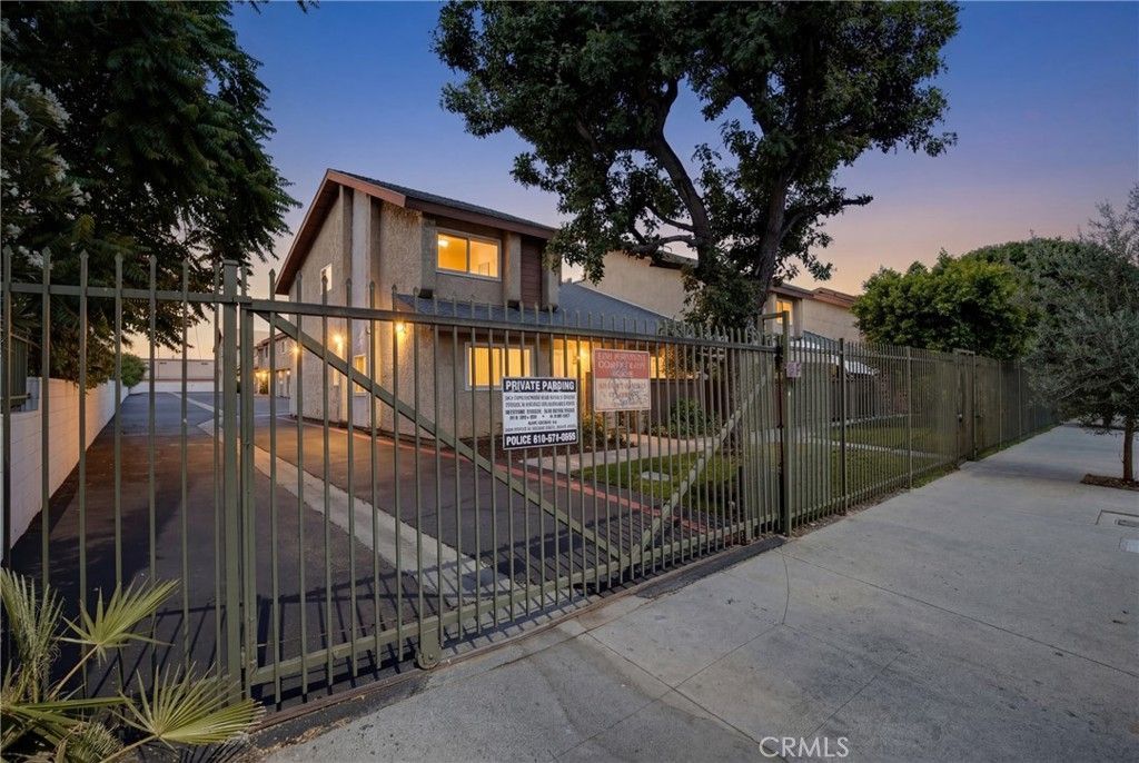 8435 Columbus Avenue, Unit 17, North Hills, CA 91343 Main Photo