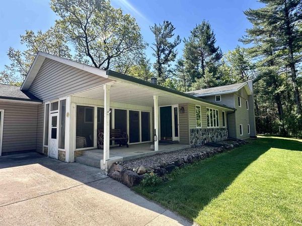 7051 WOODLAND LANE, Amherst, WI 54406