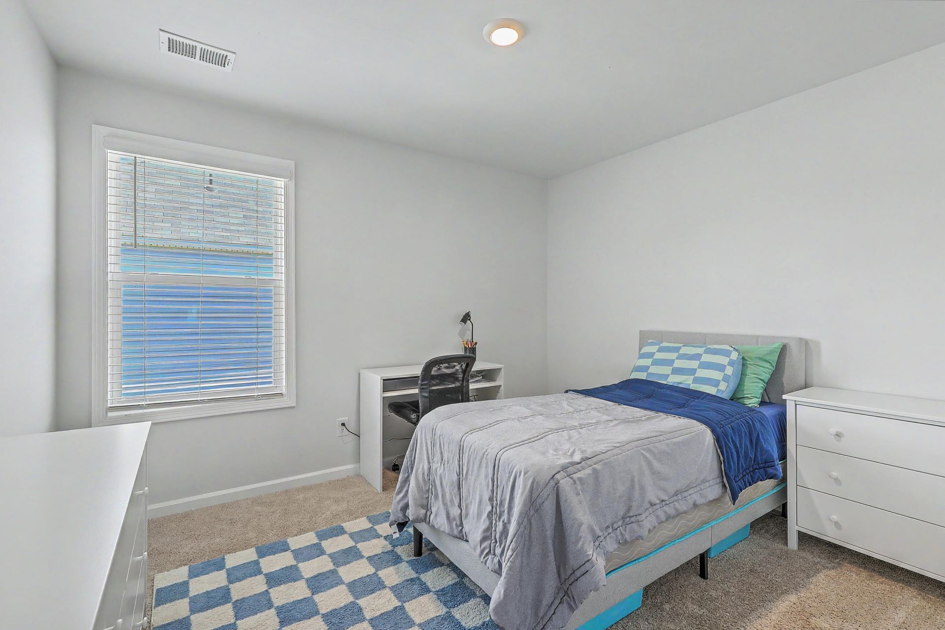 324 Gothenburg Trail Photo 25
