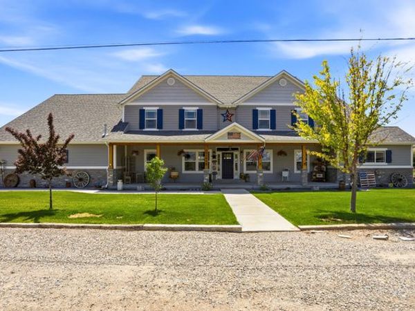 10195 W 11600 N, Bothwell, UT 84337