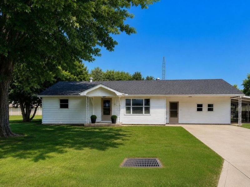 631 Baughman Street, Ansonia, OH 45303 Photo 2
