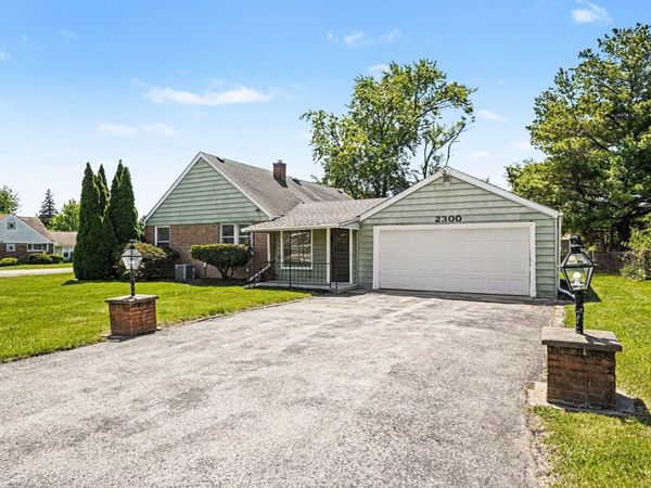 2300 Atlantic Avenue , Melrose Park, IL 60164