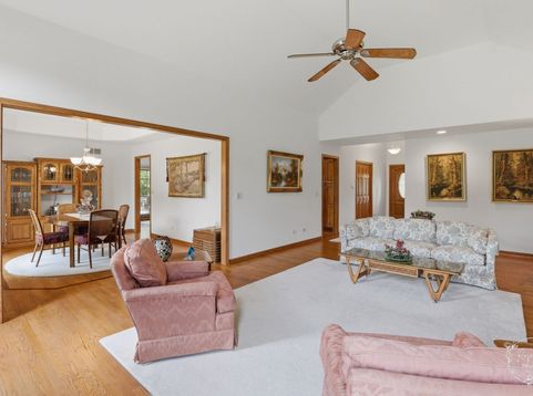 Main Photo