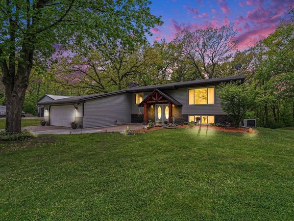 28264 Olinda Trail, Lindstrom, MN 55045