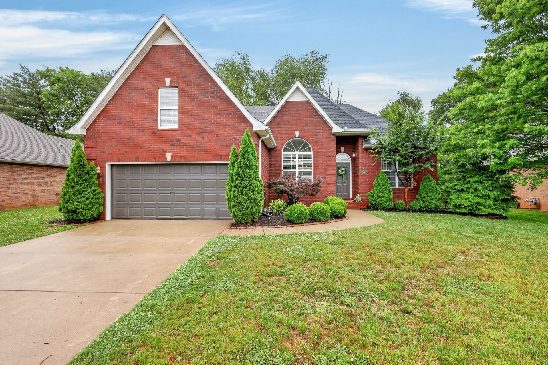 539 Forrest Pointe Dr , Murfreesboro, TN 37130 Main Photo