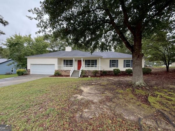 105 Mockingbird Dr, Dublin, GA 31021