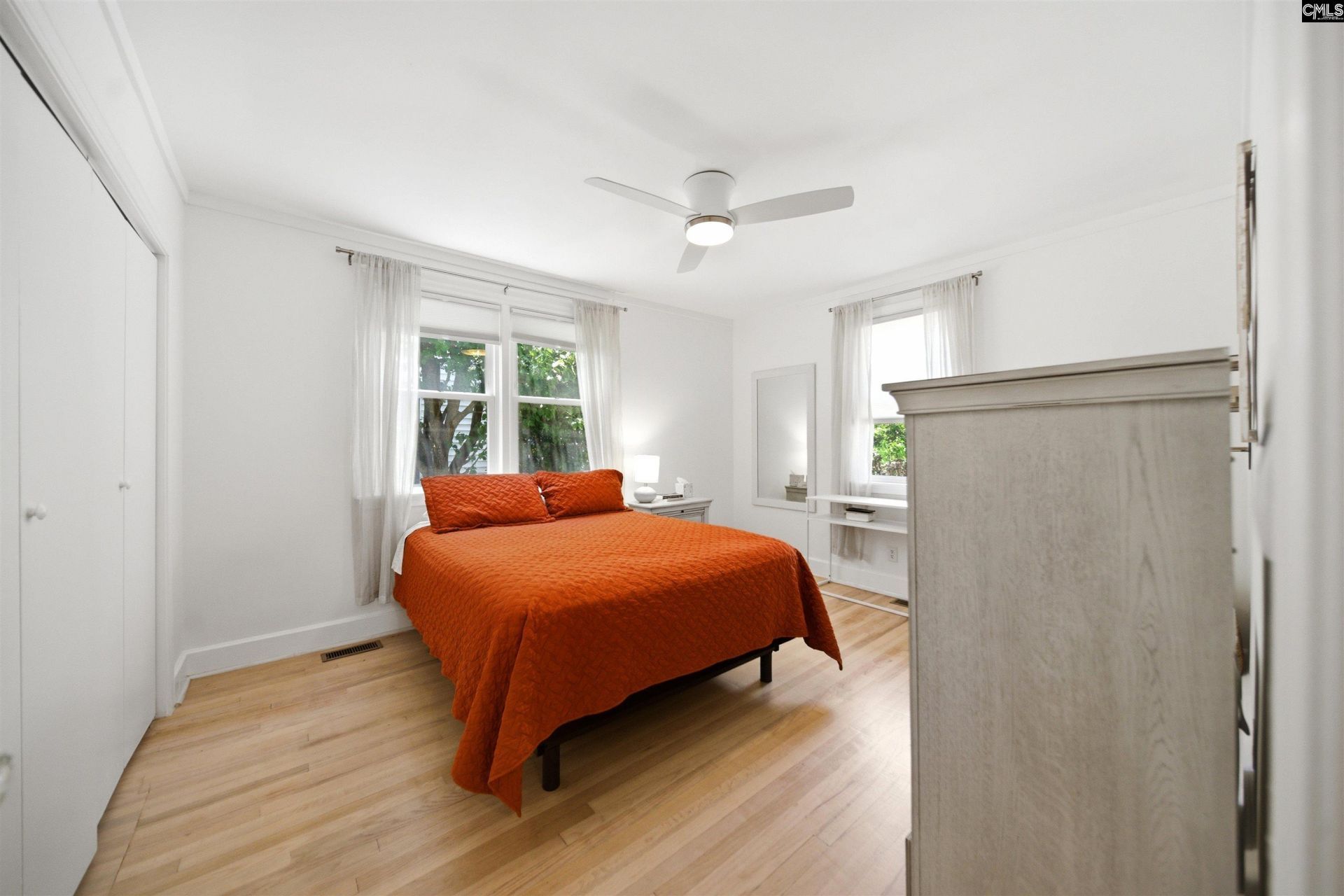 519 Chatham  Photo 11