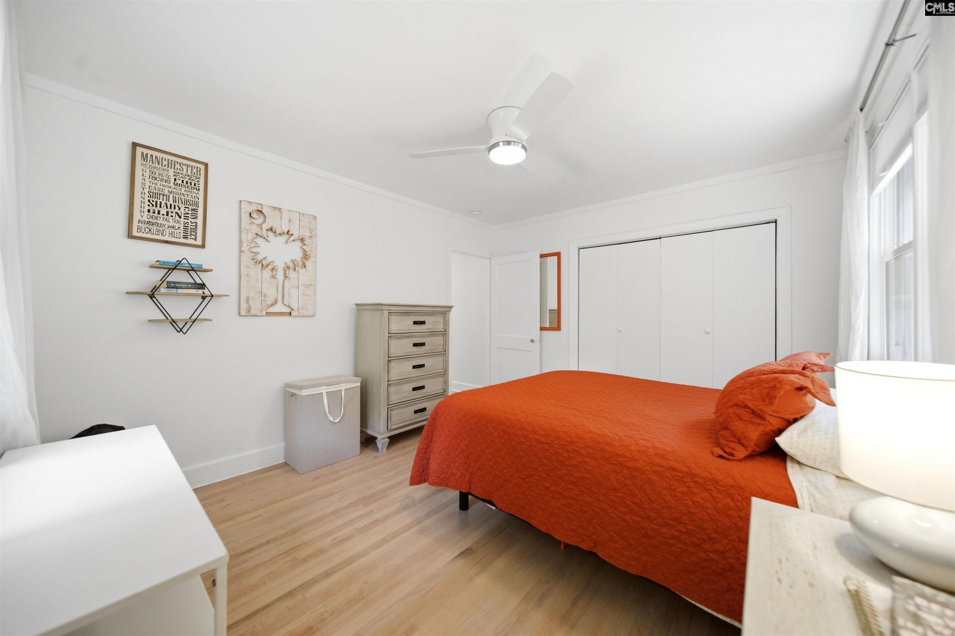 519 Chatham  Photo 12