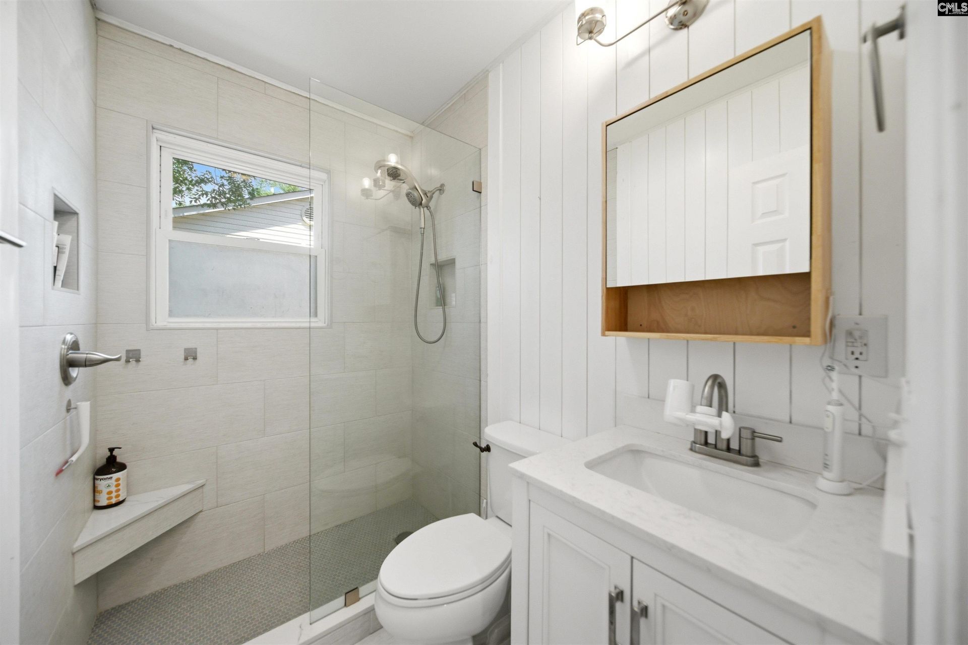 519 Chatham  Photo 13