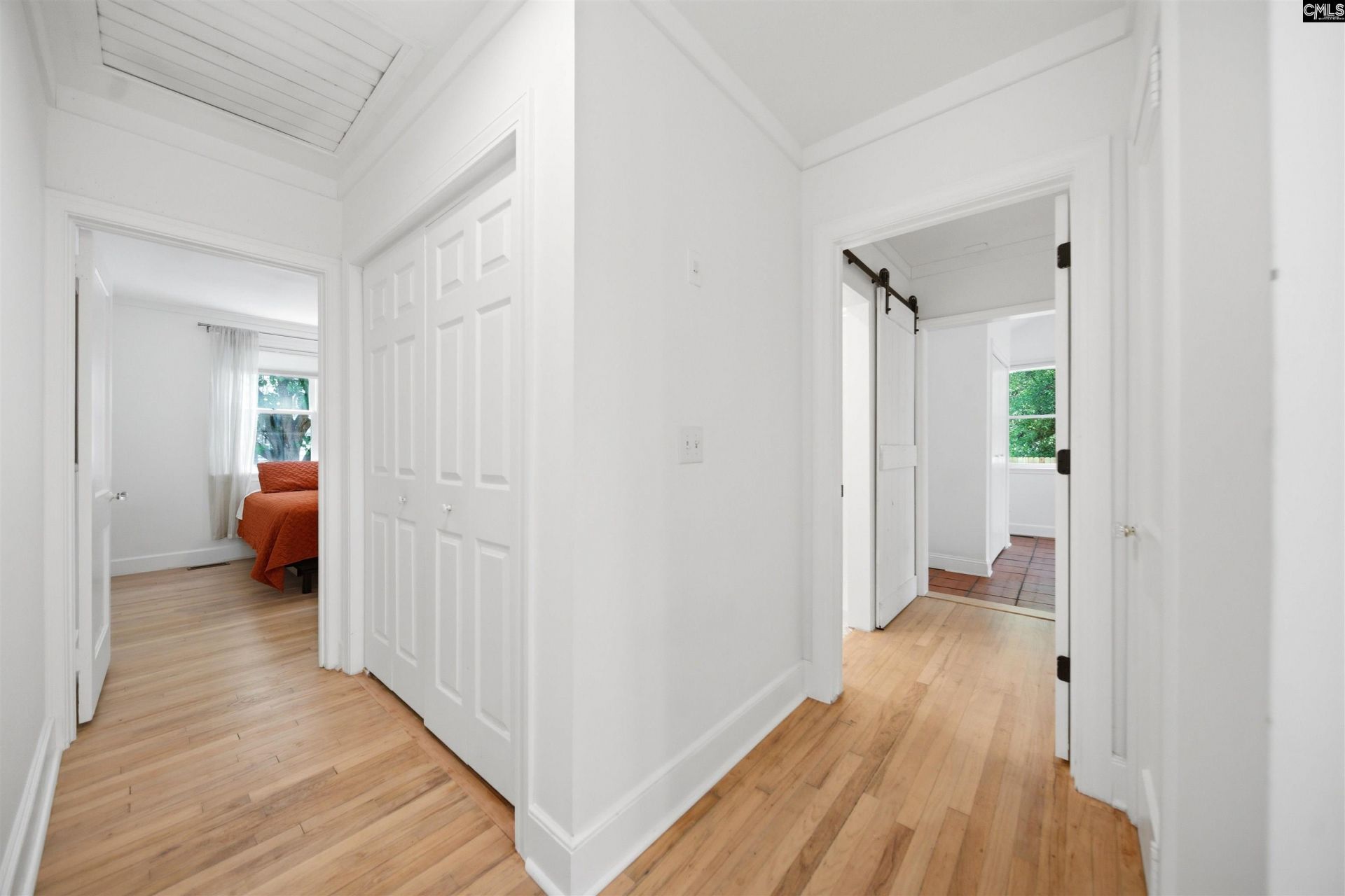 519 Chatham  Photo 14