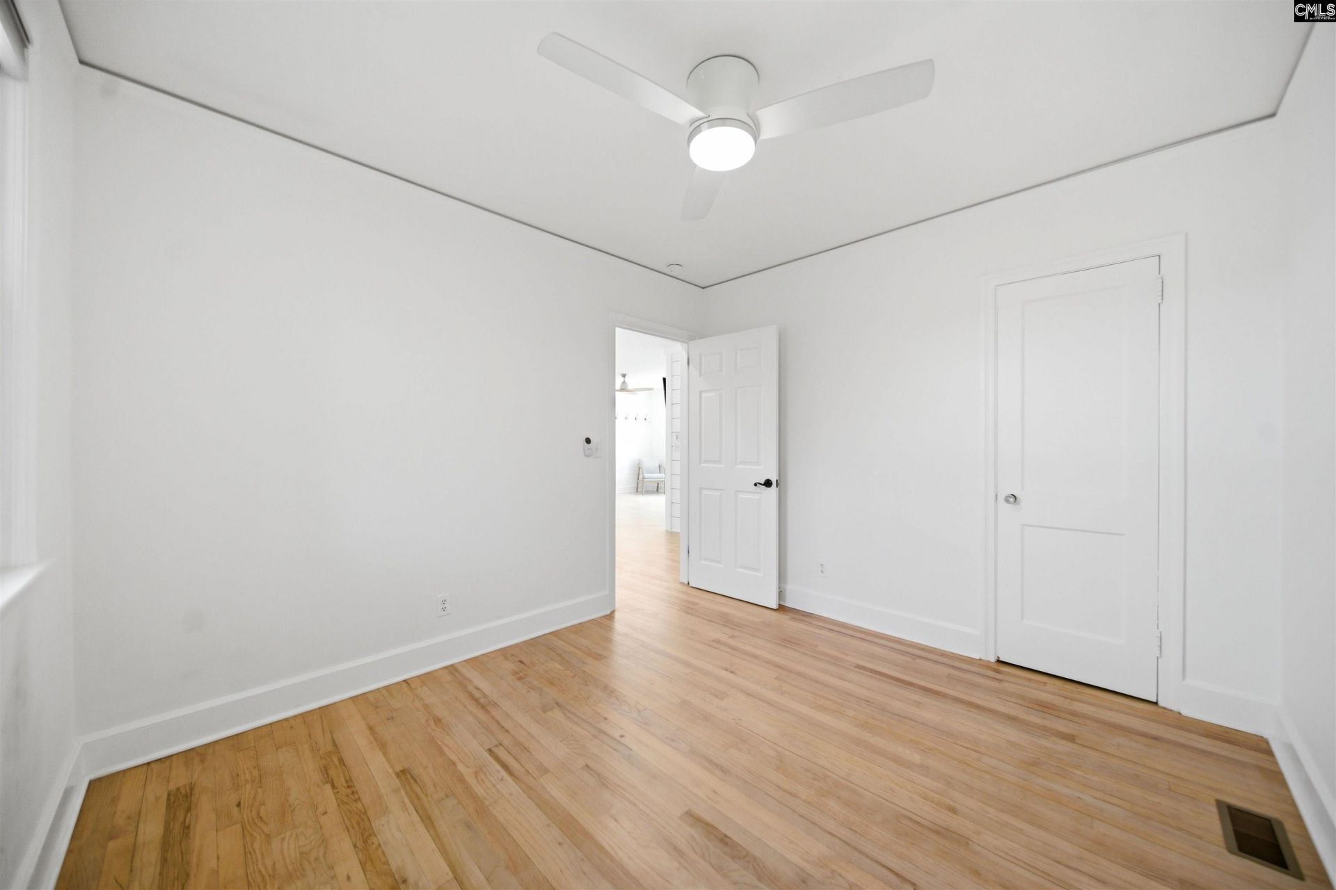 519 Chatham  Photo 16