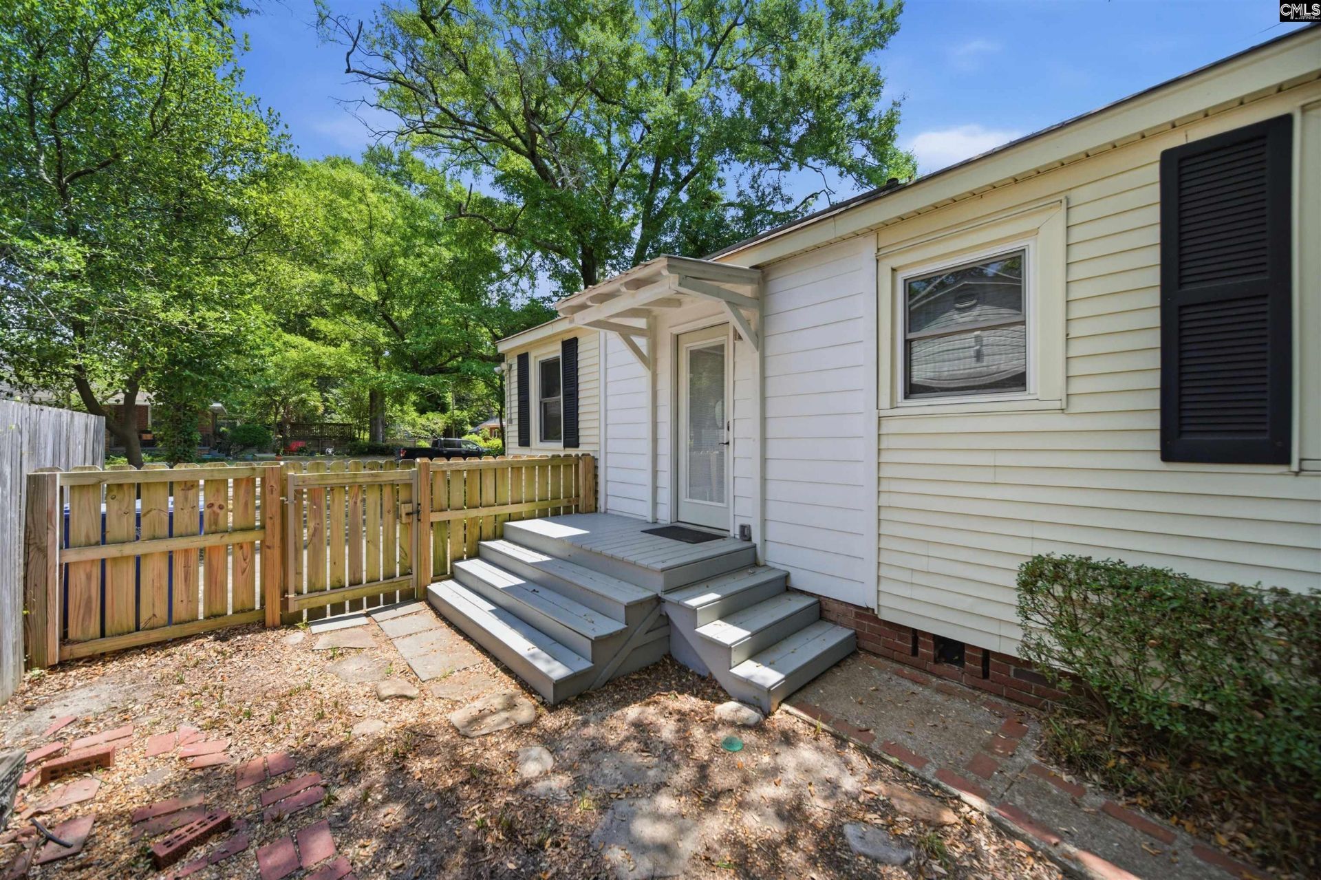 519 Chatham  Photo 22
