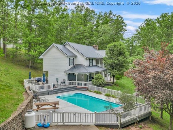 107 Cedar Ridge Drive, Ripley, WV 25271