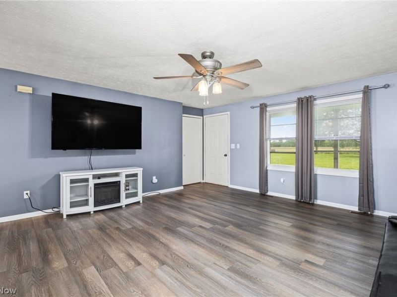 18746 Baird Road, Wellington, OH 44090 Photo 2
