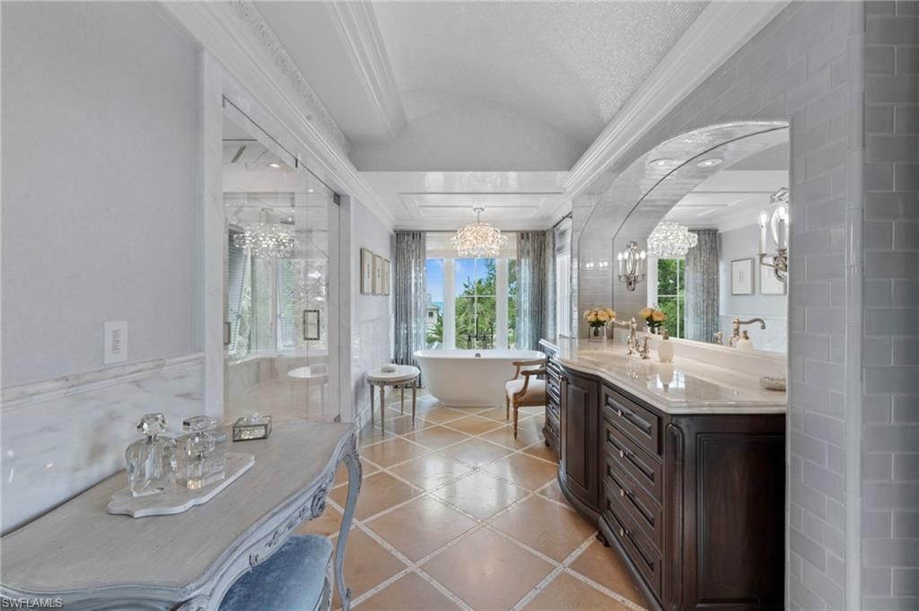 3675 Gordon Dr , Naples, FL 34102 Photo