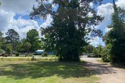 752 Main Road photo 4