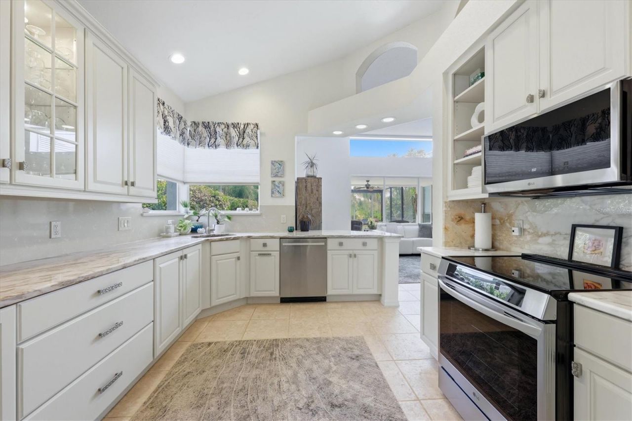 6602 Virginia Xing, University Park, FL 34201 Photo