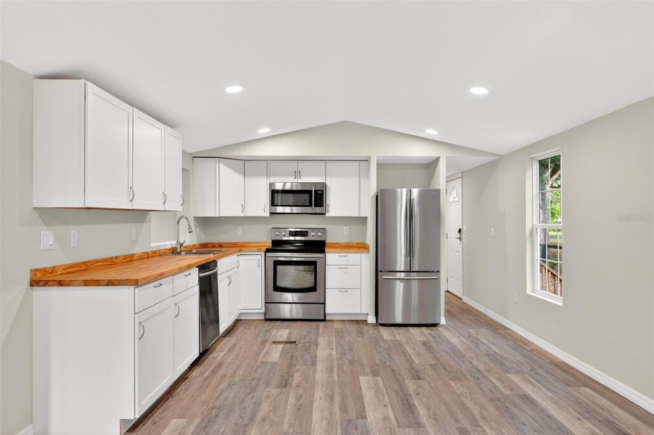 23939 NE 121 Lane , Salt Springs, FL 32134 Photo