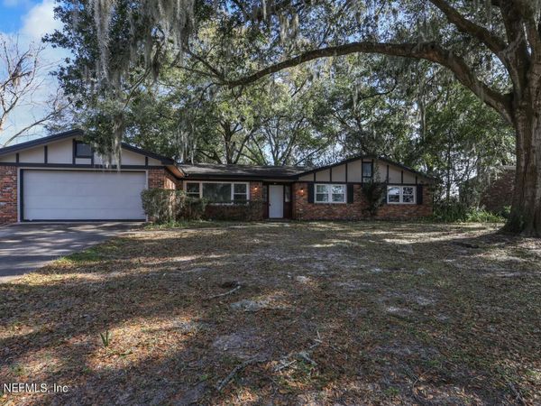 3917 TARA HALL Drive, Jacksonville, FL 32277