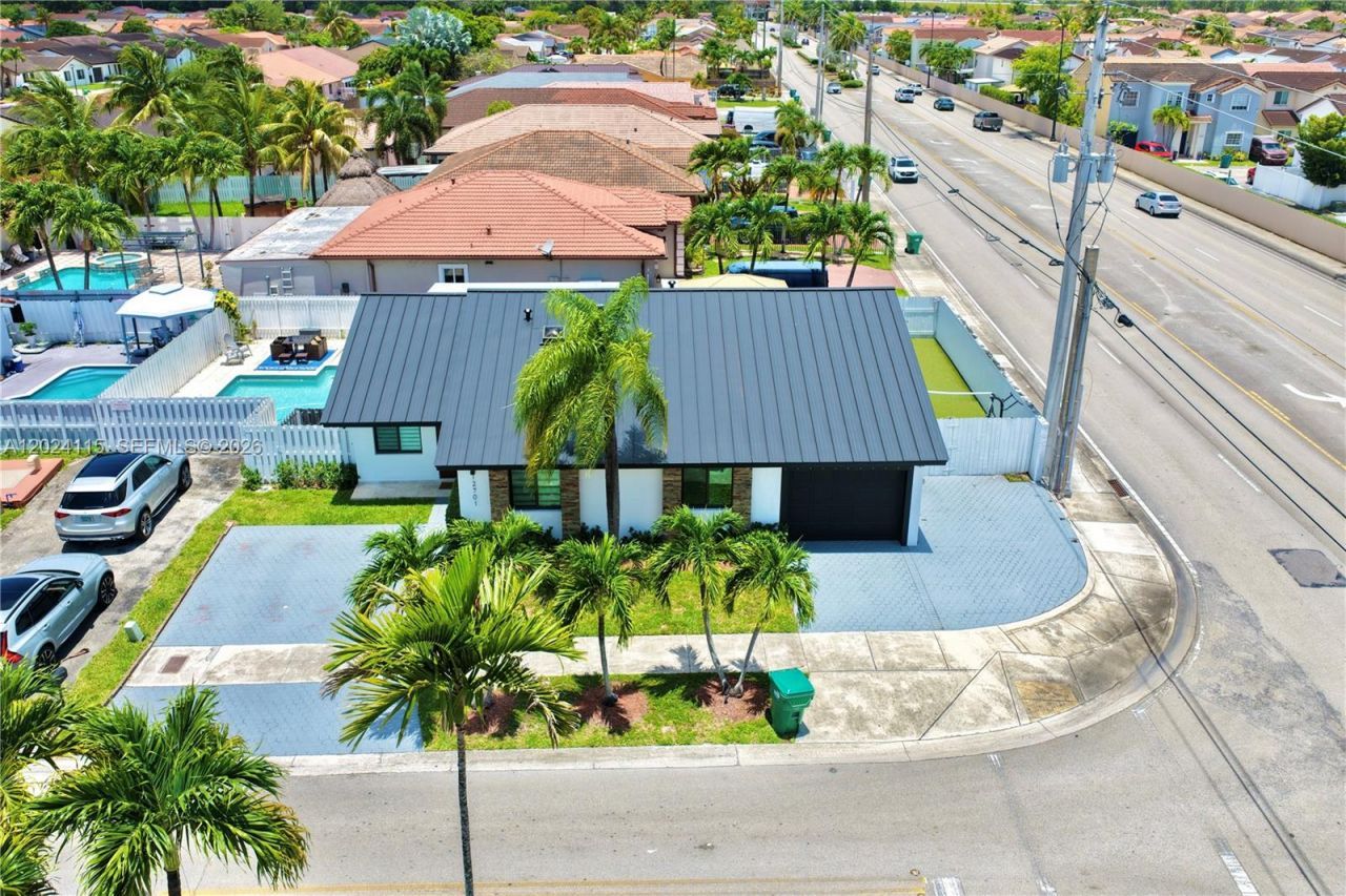 12701 NW 9th St, Miami, FL 33182 Photo