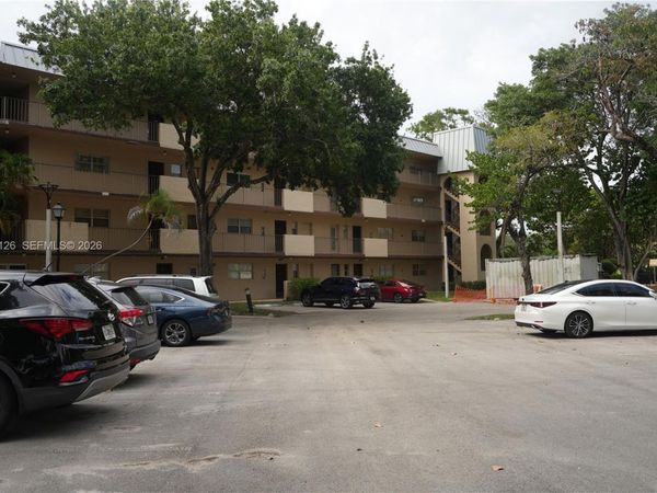 6001 N Falls Cir Dr , Unit 203, Lauderhill, FL 33319