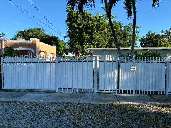 2359 NW 32nd St , Miami, FL 33142