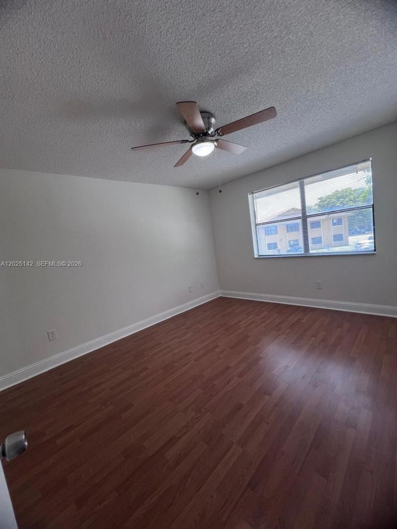 2570 W 67th Pl , Unit 21-2, Hialeah, FL 33016 Photo