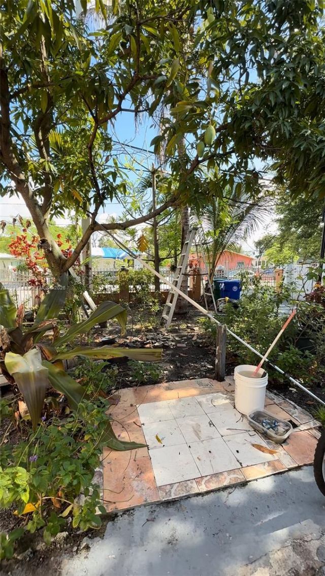 110 NW 52nd St , Miami, FL 33127 Photo