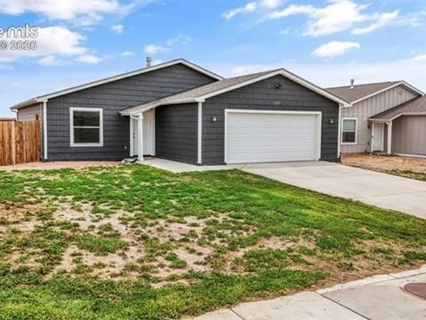 1347 Rivers Run Avenue, Pueblo, CO 81001