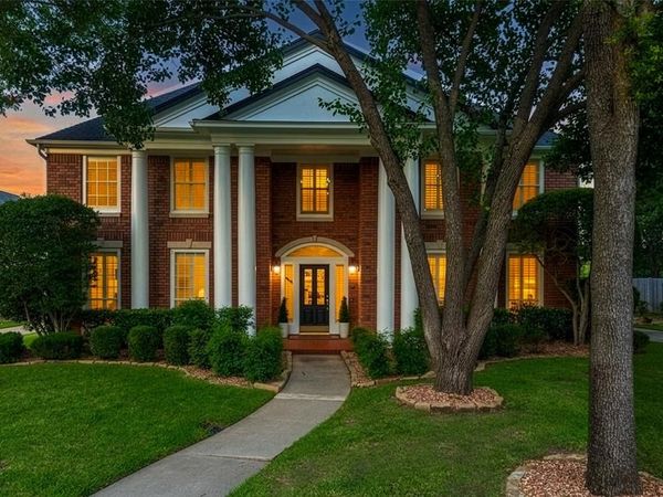 585 Oak Hill Drive, Southlake, TX 76092