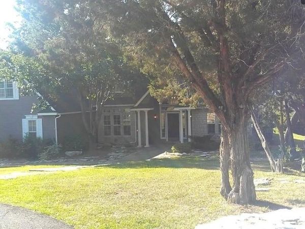 2690 County Road 301 , Glen Rose, TX 76043