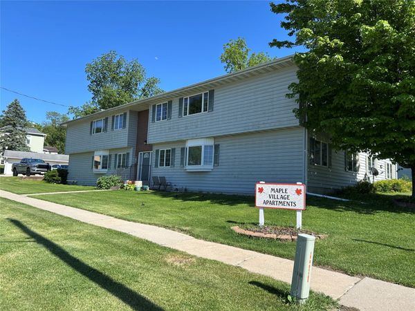24 N Maple Street, Colfax, IA 50054