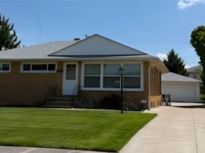 3417 Somia Drive, Parma, OH 44134 Photo 2