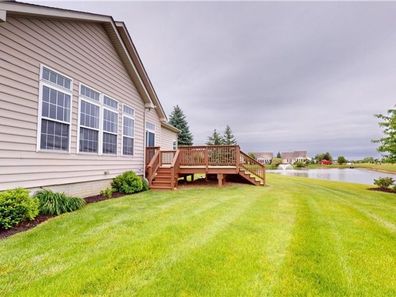 5786 Overlook Way , North Ridgeville, OH 44039 Photo 2