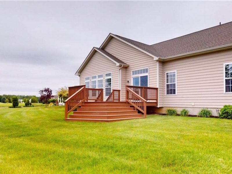5786 Overlook Way , North Ridgeville, OH 44039 Photo 3