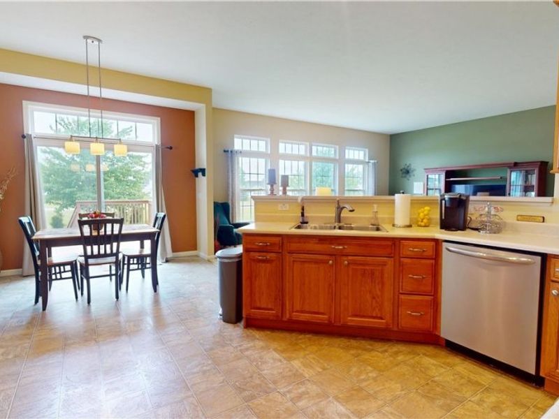 5786 Overlook Way , North Ridgeville, OH 44039 Photo 9