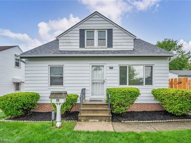 15300 Northwood Avenue, Maple Heights, OH 44137