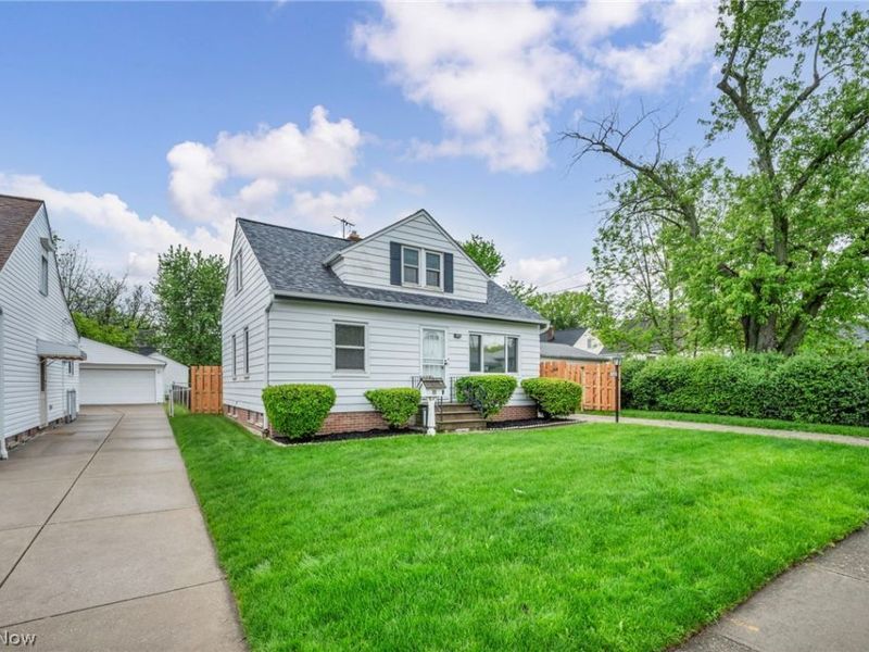 15300 Northwood Avenue, Maple Heights, OH 44137 Photo 4